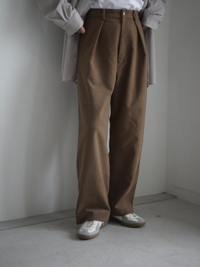 Wool & Cashmere corduroy tuck slacks