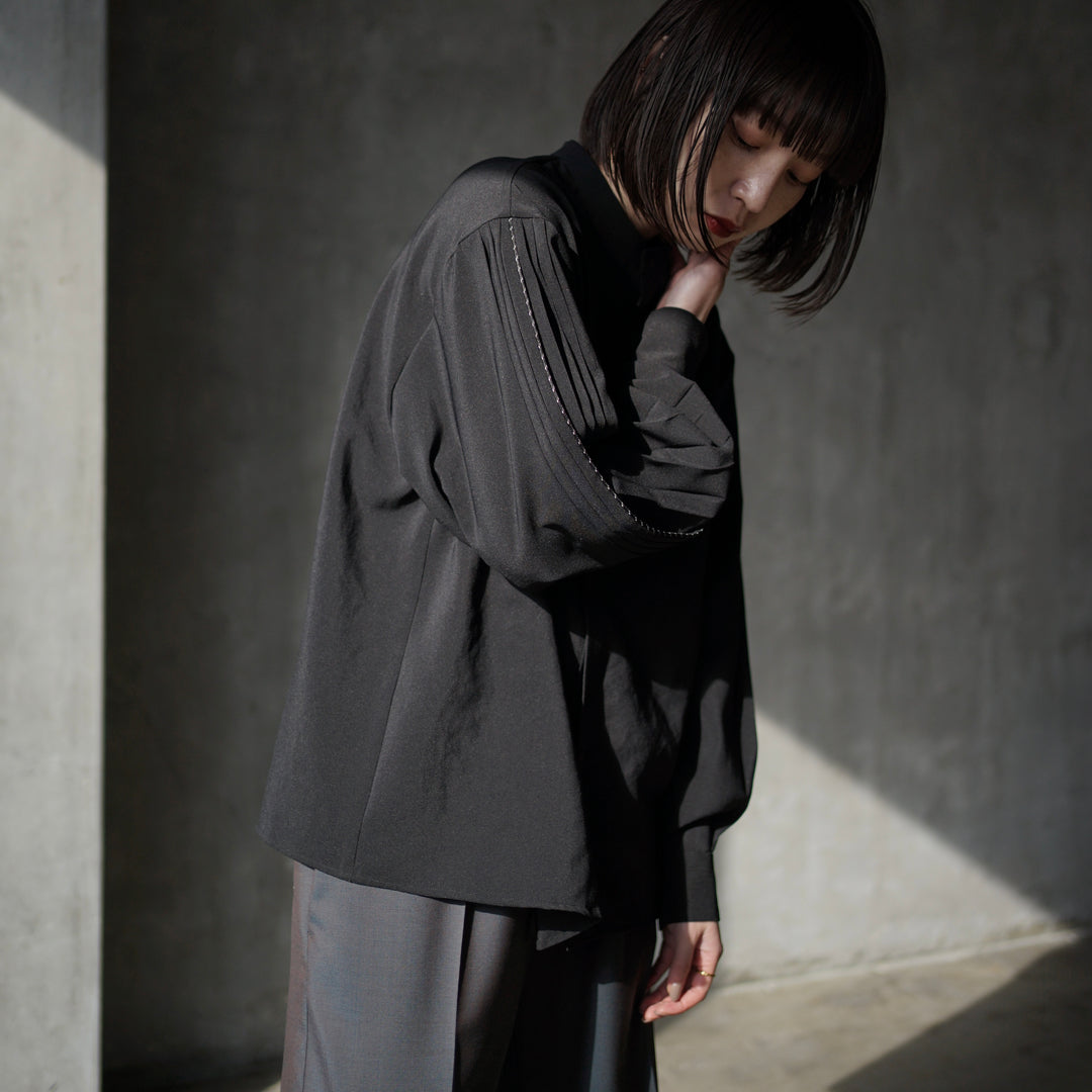 ITOCHI (イトチ) Polyester voile pleated sleeve blouse black(プリーツブラウス) itSH11-20-F ITOCHI (イトチ) Polyester voile pleated sleeve blouse black
