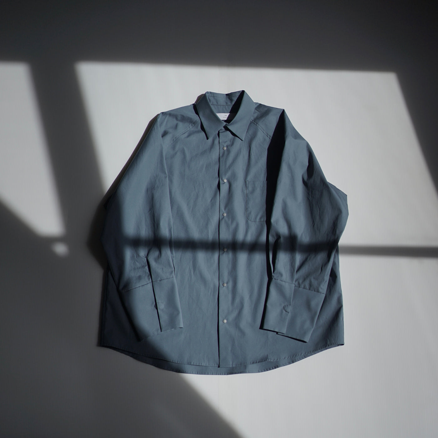 100/2 cotton broad raglan sleeve shirt