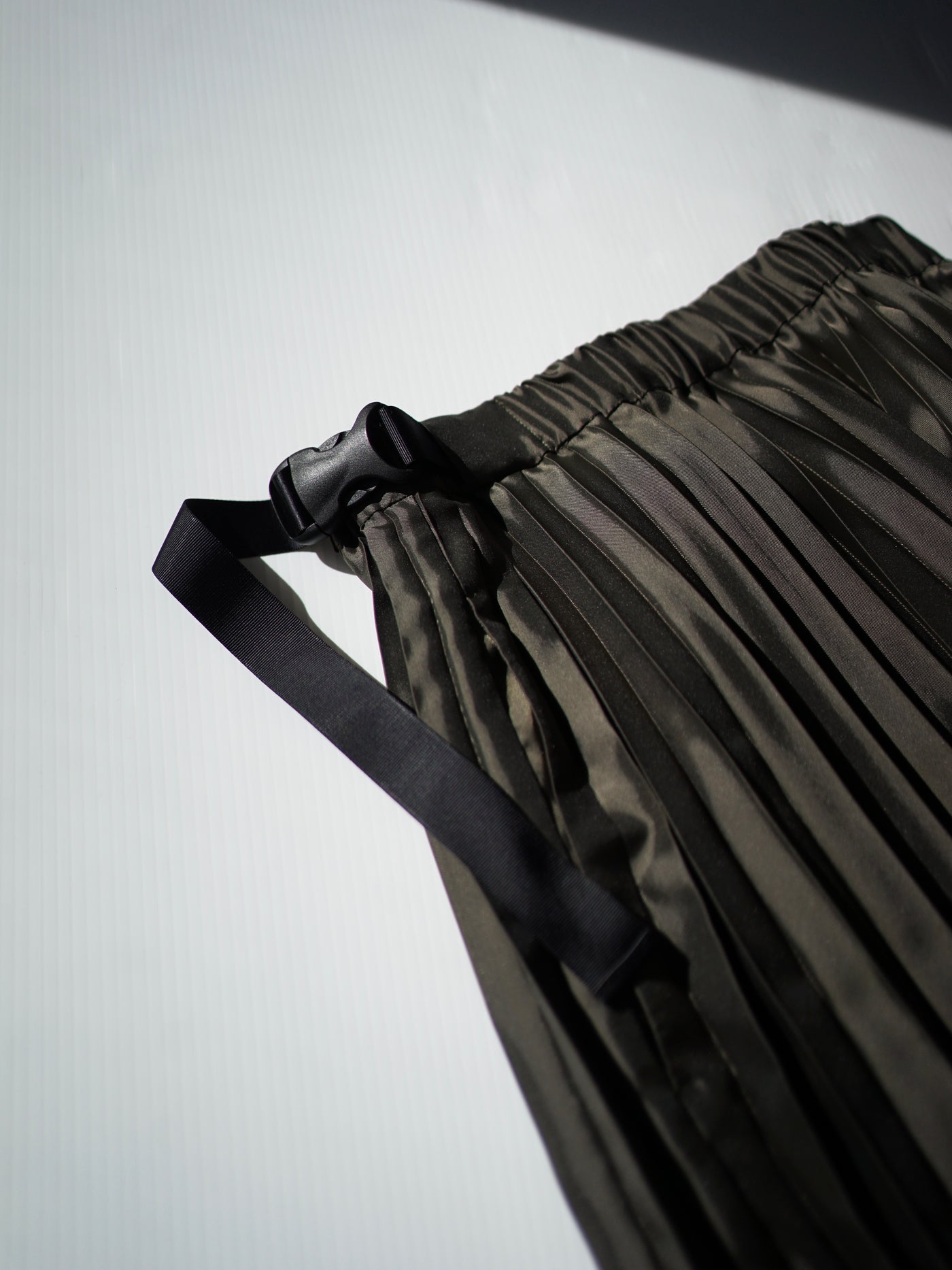 [Pre-order] Polyester twill half way accordion pleated skirt