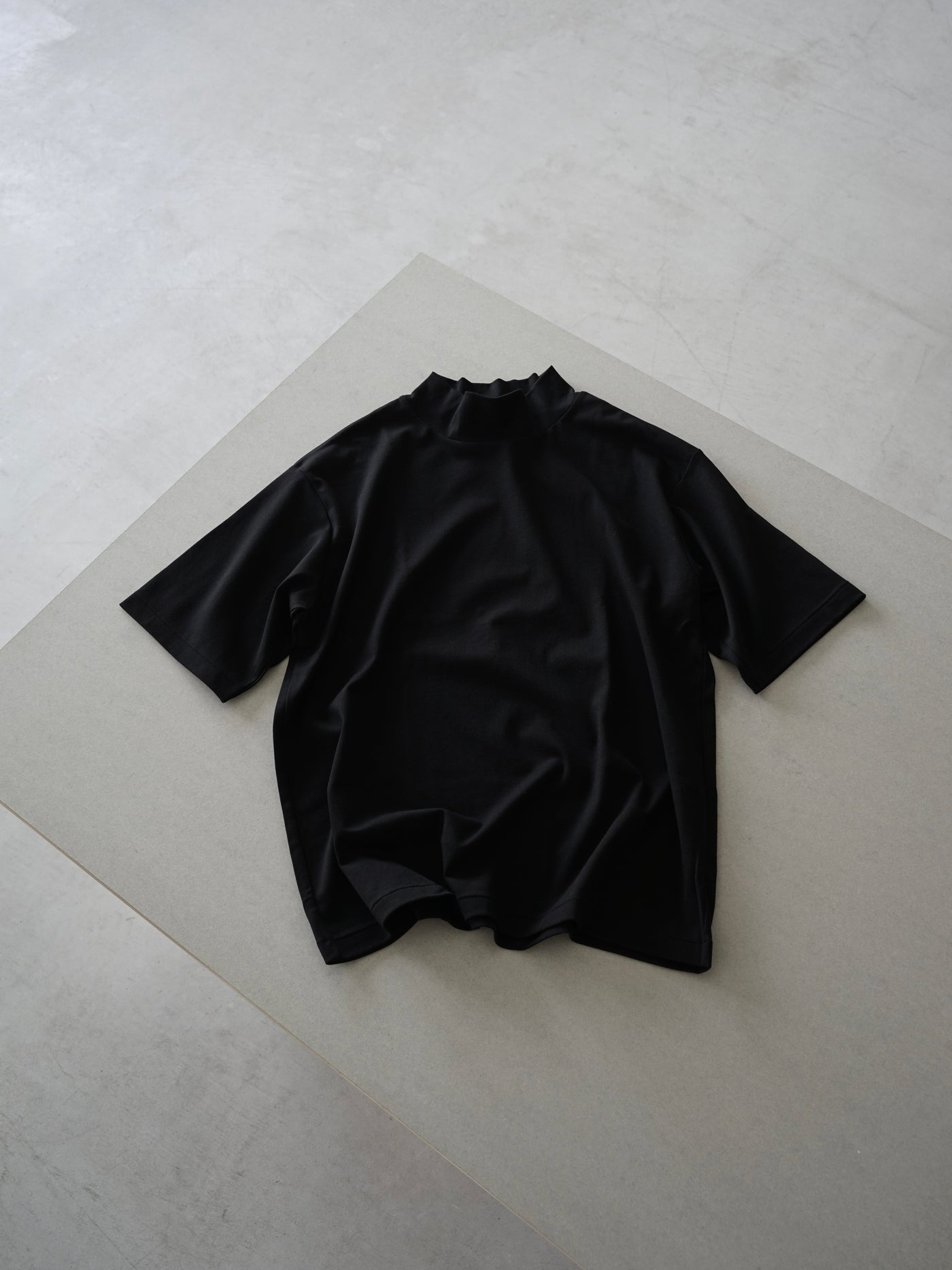 Suvin cotton smooth mock neck half sleeves pullover shirt