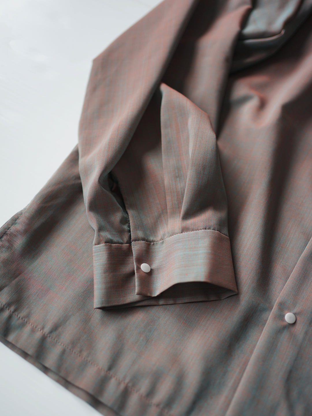 Pre-order] Sheer wool voile simple shirt / sax × orange – itochi