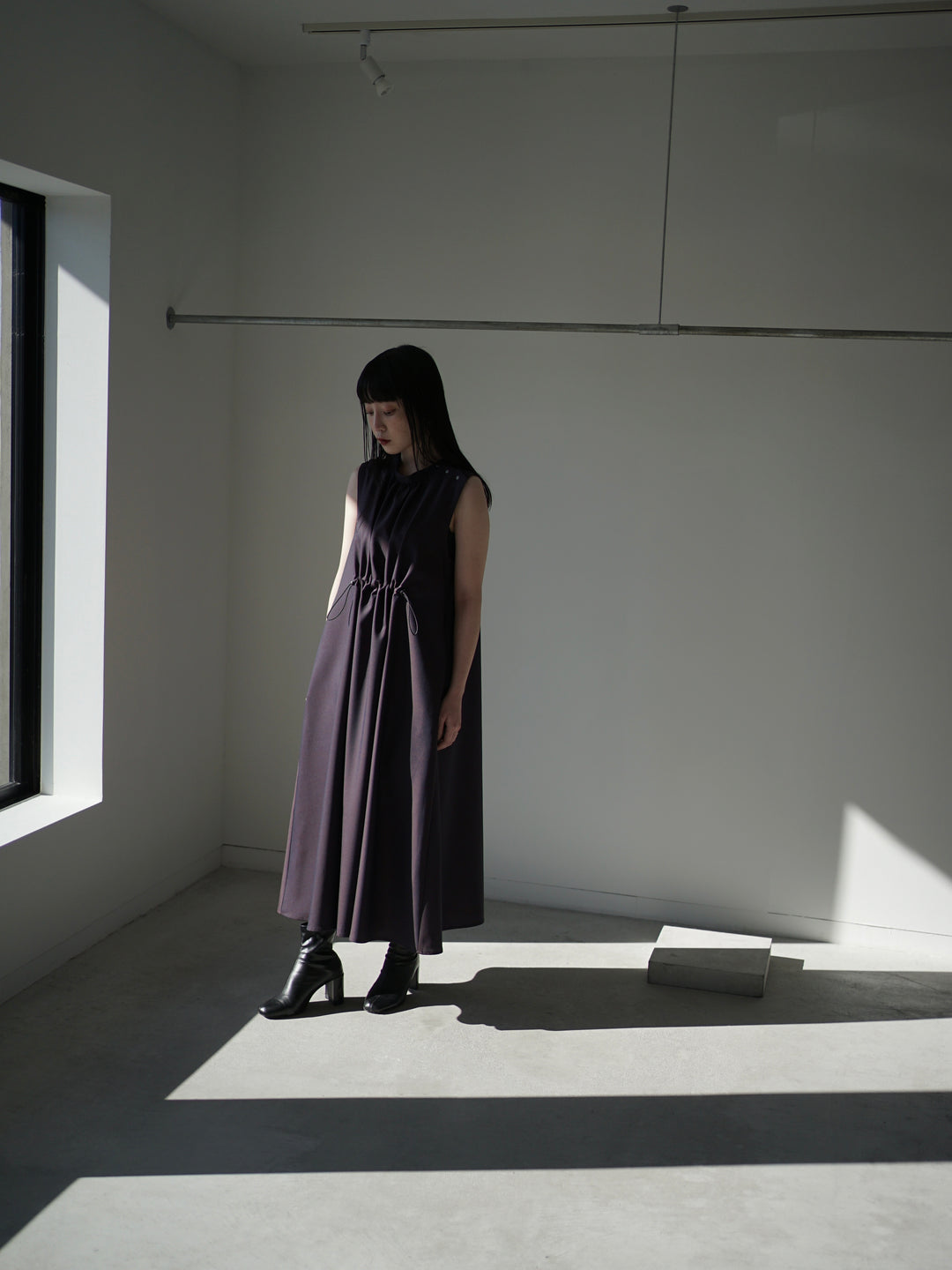 itochi ウールモヘヤトロピカル スリープレスドレス Pre-order] Wool & Kid mohair Tropical gathered sleeveless dress
